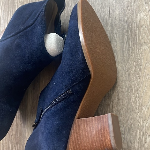 SUSINA Kayden-Lea Navy Suede like Ankle Booties size 11 - Picture 3 of 7